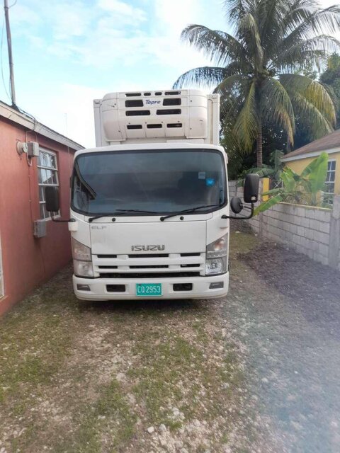 2012 Isuzu Elf