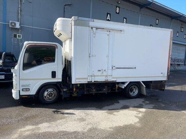 2012 Isuzu Elf