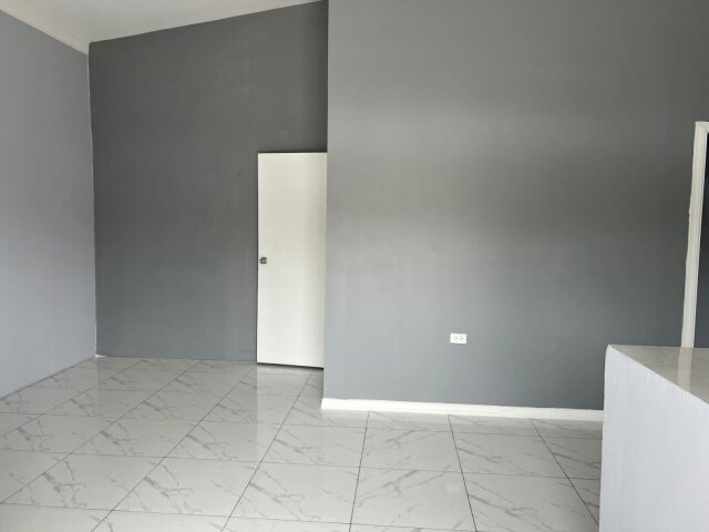 Centrally Located 1 Bedroom Studio Apt In Kingston