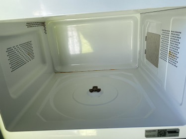 Microwave  Microwave Cornwall Courts 