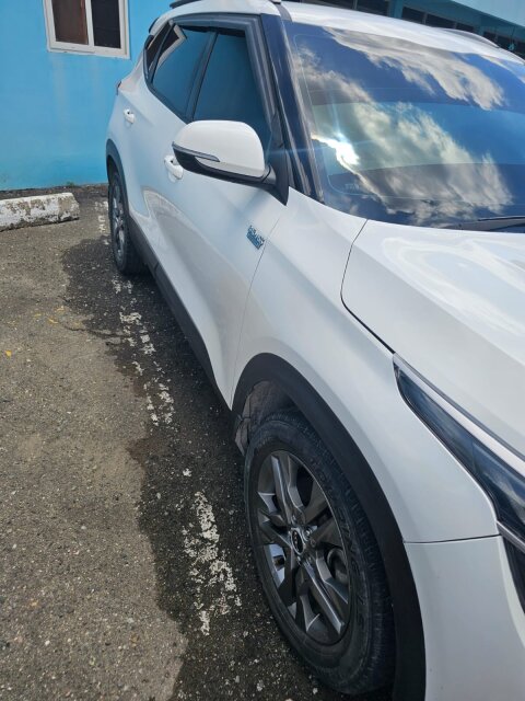 Kia Seltos Vans & SUVs Yallahs