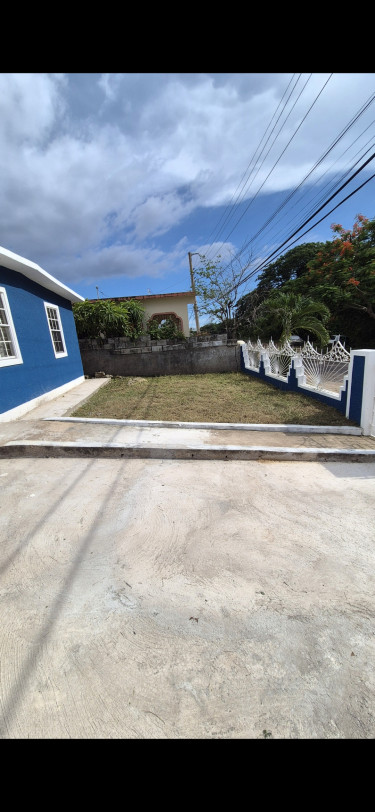 2 Bedrooms 1 Bath House