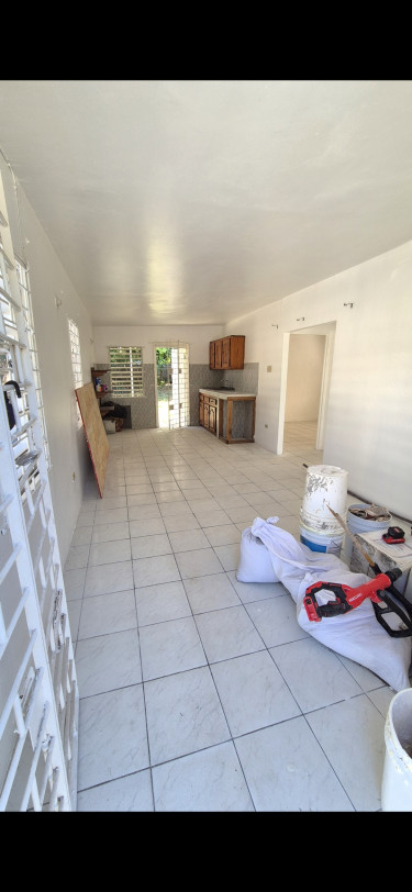 2 Bedrooms 1 Bath House