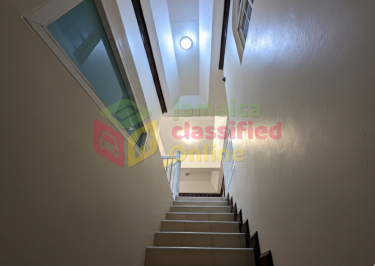 3 Bedrooms Penthouse Apartment With Pool