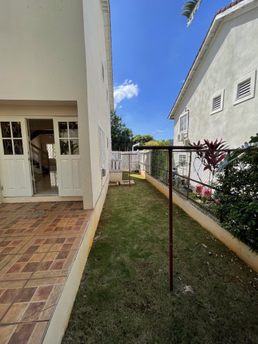 3 Bedroom Town House 