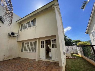 3 Bedroom Town House 
