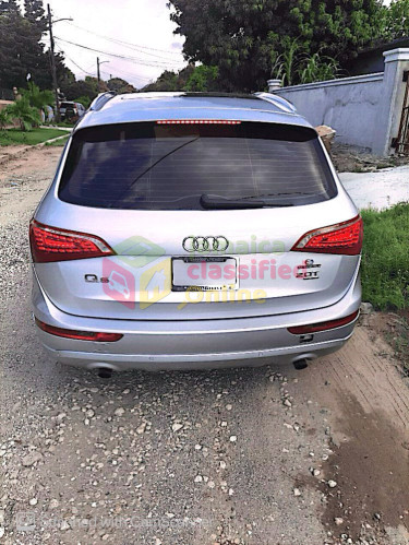 2012 Audi Q5 (not Driving)