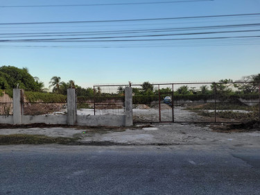 Large ¾ Acre Property With Endless Potential