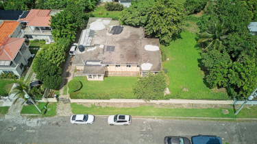8 Bedrooms 4 Baths Central Development Property