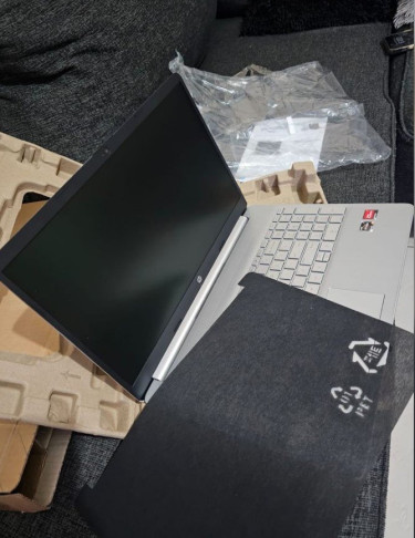 HP Q-230 Laptops Liguanea