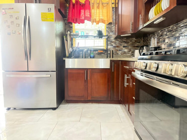 5 Bedrooms 3.5 Baths Two Storey Well Maintained Home