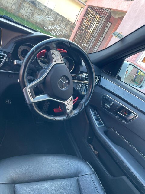 2016 Mercedes-Benz