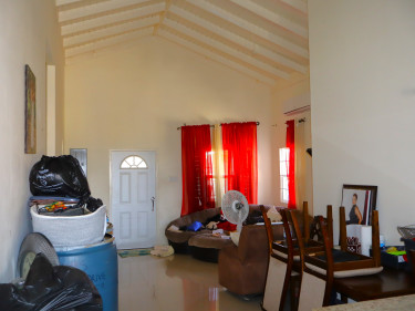 3 BEDROOMS 3 BATHROOMS FOR SALE