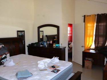 3 BEDROOMS 3 BATHROOMS FOR SALE