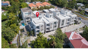 3 Bedrooms Multi-level Apartment With 3.5 Baths