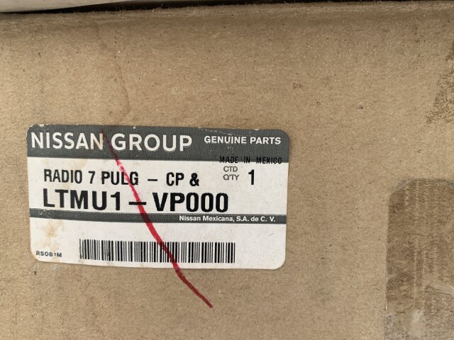 Genuine Nissan Radio