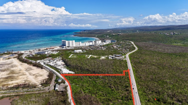 9.7 Acres Of Land/ Sandy Ground Trelawny  Land Sandy Ground Trelawny 