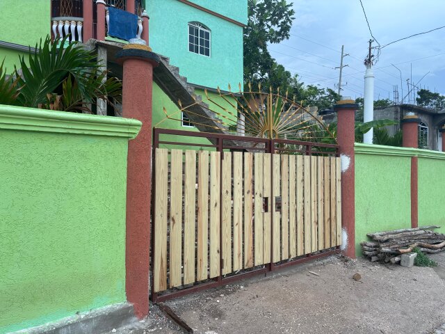 4 Bedrooms 4 Baths