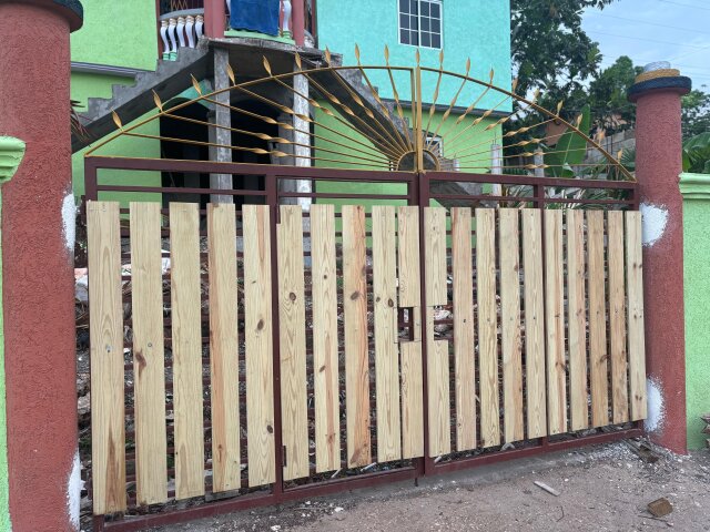 4 Bedrooms 4 Baths