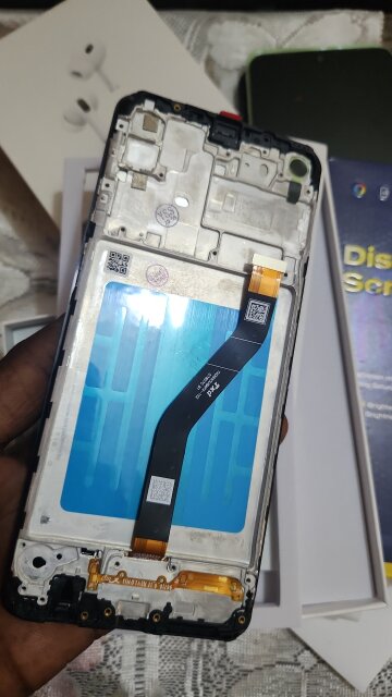 Iphone And Samsung Screens