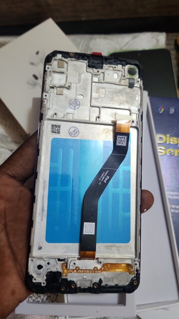 Iphone And Samsung Screens
