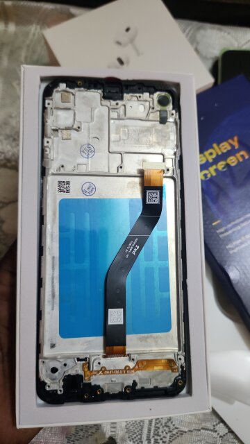 Iphone And Samsung Screens