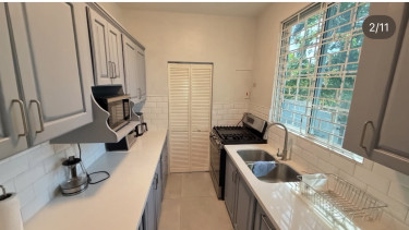 4 Bedroom House with 4 Baths in Kingston 19