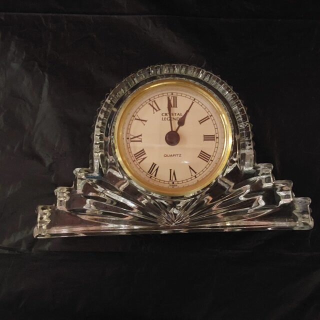 GODINGER Lead Crystal Clock Decorations Kingston
