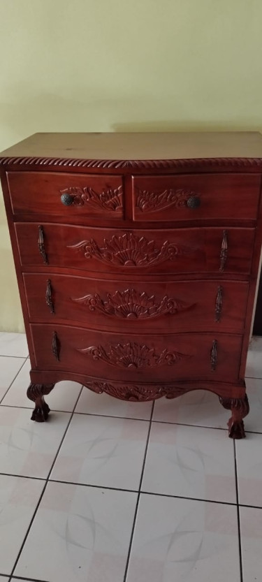 Furnitures