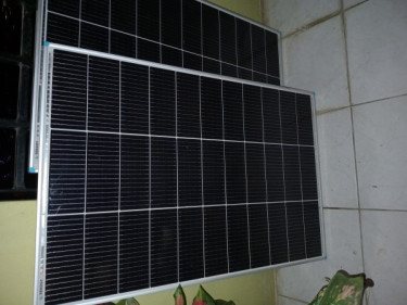SOLAR PANELS 100watt Other Market HWT Road