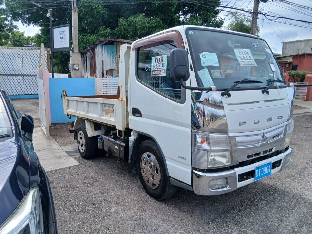 2013 MITSUBISHI CANTER 3.85M NOW!!
