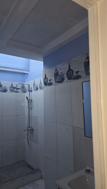 3 BedRooms In Westchester, Pmore