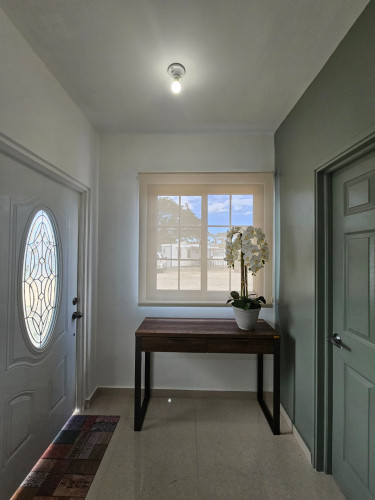 2 Bedrooms 2.5 Baths Townhouse For Sale