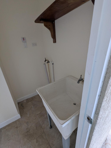 2 Bedroom Townhouse In SE 1st ST East Queens Park 