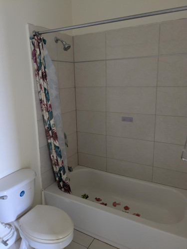 2 Bedroom Townhouse In SE 1st ST East Queens Park 