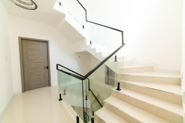 3 Bedrooms Townhouse 