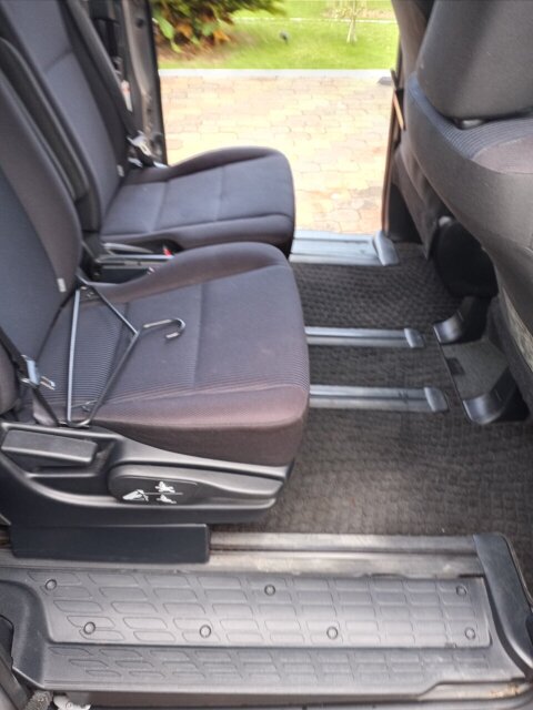 Noah 7 Seat For Rent Suv