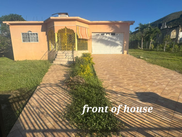 3 Bedrooms Dream Home-8km From Jamaica Zoo Houses Burnt Savannah, Knoxwood