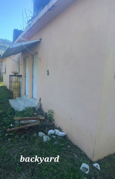 3 Bedrooms Dream Home-8km From Jamaica Zoo