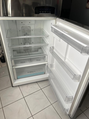 LG 16 Cubic Feet Inverter Refrigerator 