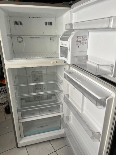 LG 16 Cubic Feet Inverter Refrigerator 