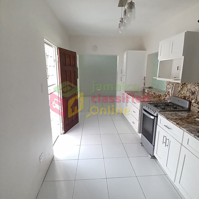 2 Bedroom 1.5 Bathroom Apt New Kgn