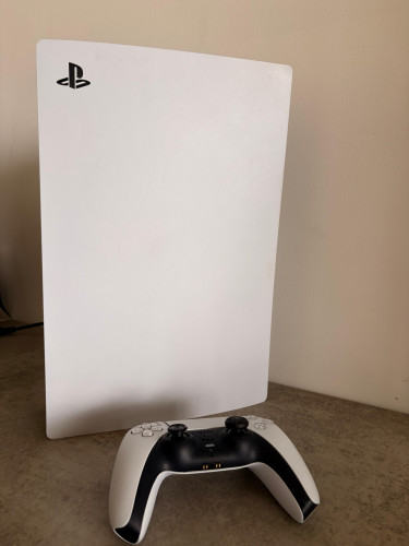Play Station 5 Disk Version