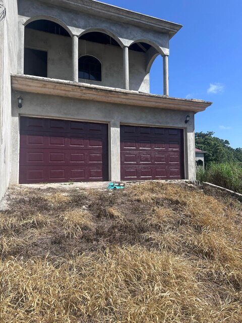 6 Bedrooms Moorland Manor Phase 1 Houses Mandeville