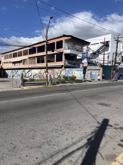 2800 Sqft Top Floor Space