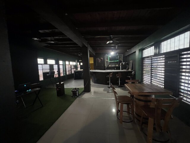 2800 Sqft Top Floor Space