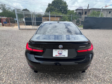 2019 BMW 320i 3 Series 