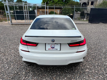 2020 BMW 320i 3 Series 