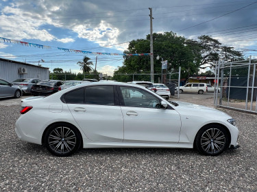 2020 BMW 320i 3 Series 