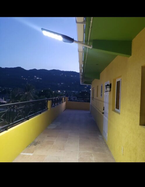1 Bedroom 1 Bath With Amenities In Prime Location